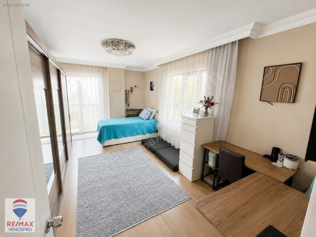 BALYANUS KOYUNDA,BAHÇELI MÜSTAKIL 5+1 VILLA