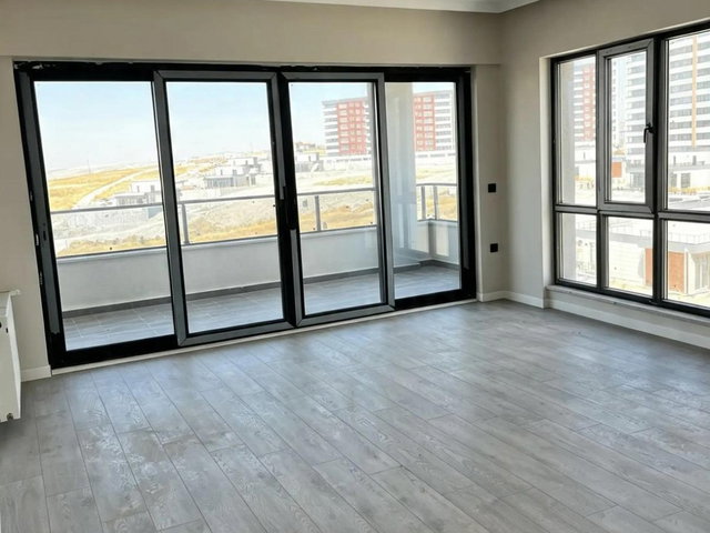 PARLAMENTERLER GOLF LIFE SİTESİNDE GENİŞ TİP 3+1 SATILIK DAİRE