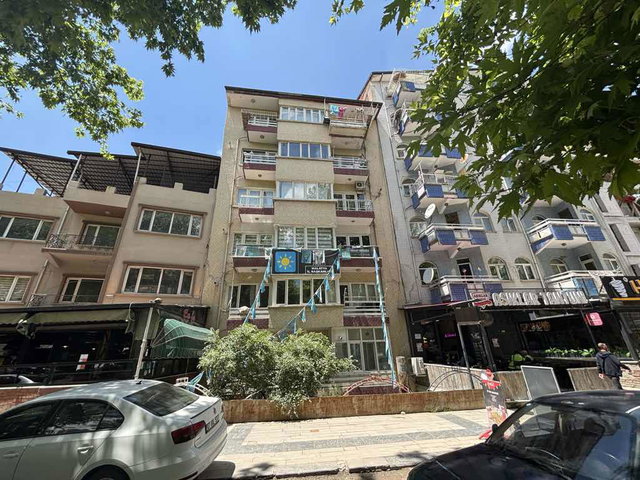 MALATYA BATTALGAZİ’DE BOŞ, EŞYALI 3+1 | 140 M² BRÜT | BALKONLU | DOĞALGAZ KOMBİLİ