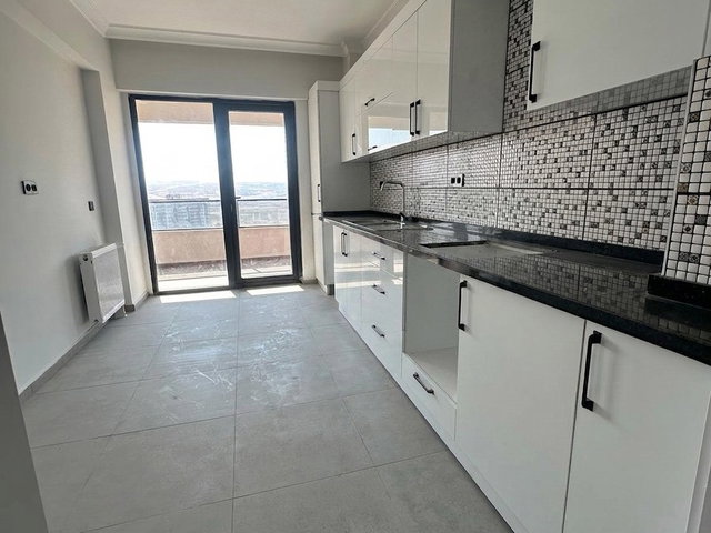 PARLEMENTERLER GOLF LİFE SİTESİNDE SATILIK 3+1 DAİRE