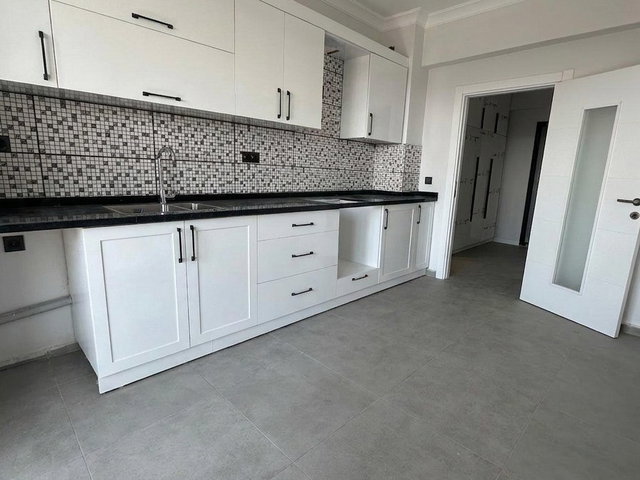 PARLEMENTERLER GOLF LİFE SİTESİNDE SATILIK 3+1 DAİRE