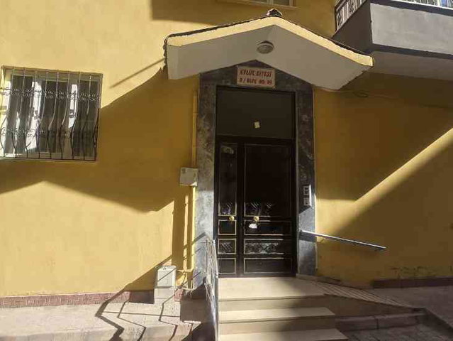 PAŞAKÖŞKÜ PAZAR SOKAĞI SATILIK 3+1 ARAKAT FIRSAT DAİRE