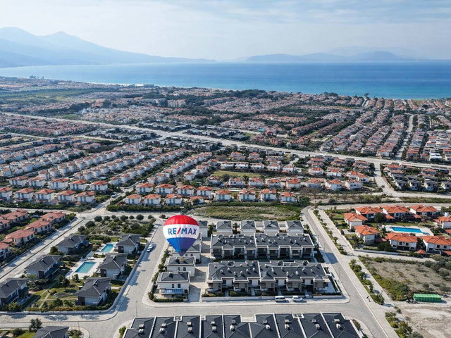 KUŞADASI SIERRA VILLLARINDA 4+1 ÖZEL HAVUZLU MÜSTAKI VILLA