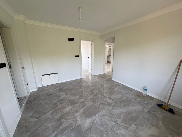 RE/MAX MAVİ'DEN KAZIMPAŞA UZUNKÖYDE KİRALIK 200M2 DAİRE