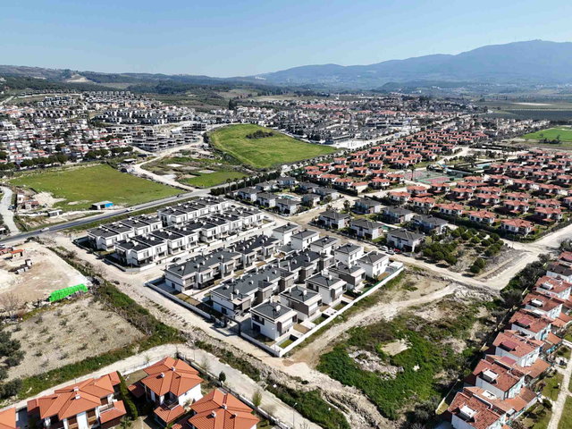 KUŞADASI SİERRA VİLLALARINDA 4+1 ÖZEL HAVUZLU MÜSTAKİL VİLLA