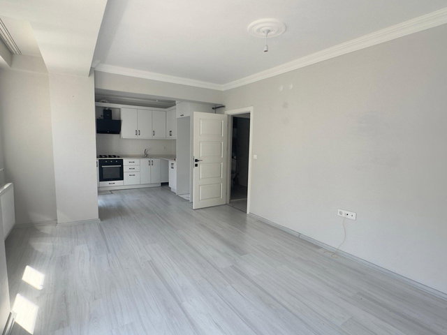 REMAX KANYON ÇARŞI İÇİ MERKEZİ KONUMDA SIFIR SATILIK 2+1 DAİRE