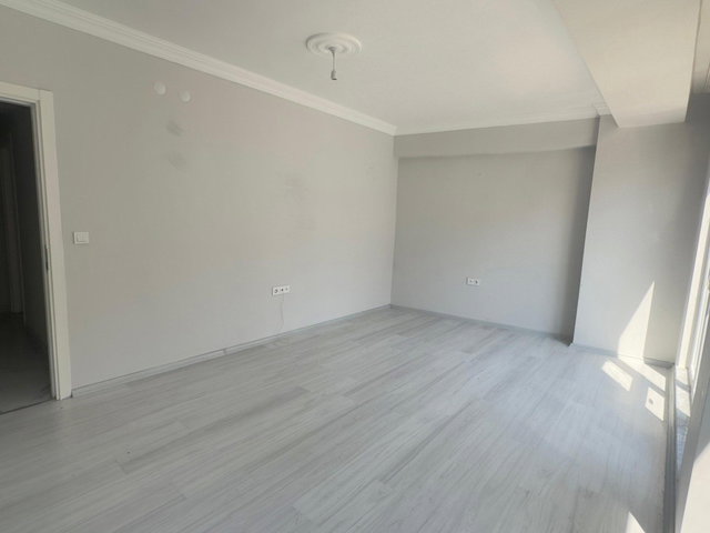 REMAX KANYON ÇARŞI İÇİ MERKEZİ KONUMDA SIFIR SATILIK 2+1 DAİRE
