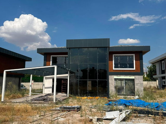 ERENKÖY MİLLET BAHCESİ KARŞISI ULTRA LÜX VİLLA