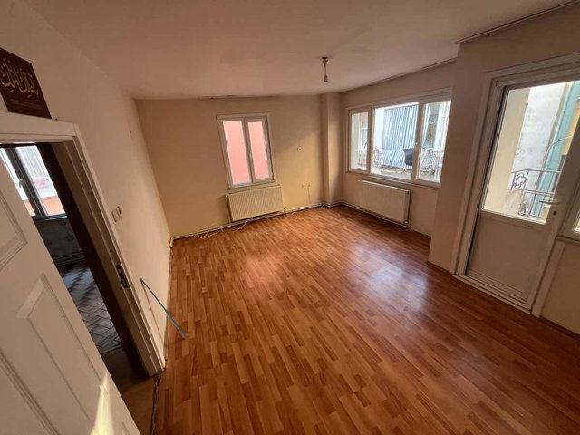 REMAX KANYON SAHİLİN HEMEN DİBİNDE KİRALIK ARA KAT DAİRE