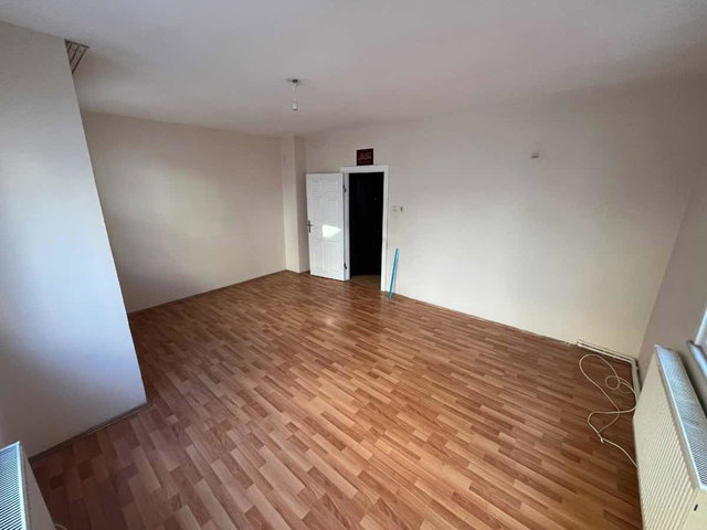 REMAX KANYON SAHİLİN HEMEN DİBİNDE KİRALIK ARA KAT DAİRE