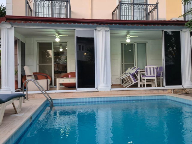 FETHİYE FOÇA DA MÜSTAKİL HAVUZLU 4+ 1 EV