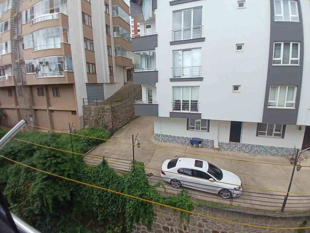 TRABZON BEŞİRLİ KALEPARK SİTESİ'NDE SATILIK DENİZ MANZARALI, GENİŞ VE MASRAFSIZ 3+1 DAİRE