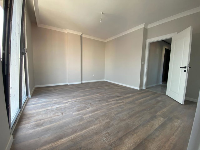 METROYA 3 DK BOŞ YENİ BİNA 2+1 SATILIK DAİRE
