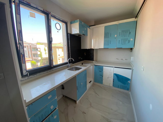 METROYA 3 DK BOŞ YENİ BİNA 2+1 SATILIK DAİRE