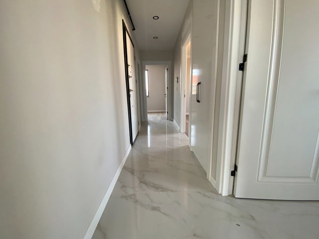 METROYA 3 DK BOŞ YENİ BİNA 2+1 SATILIK DAİRE