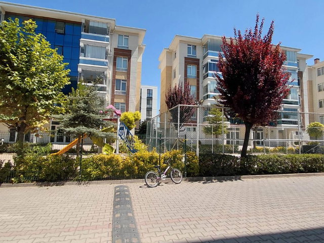REMAX MOD'DAN BATIKENT DEMİREL VİZYON SİTESİ 3+1 SATILIK DAİRE
