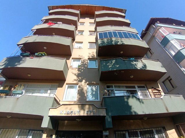 BAHÇEKÖY MERKEZ’DE BOŞ 3+1 ÇATI KATI | 140 M² BRÜT | BALKONLU | KOMBİLİ