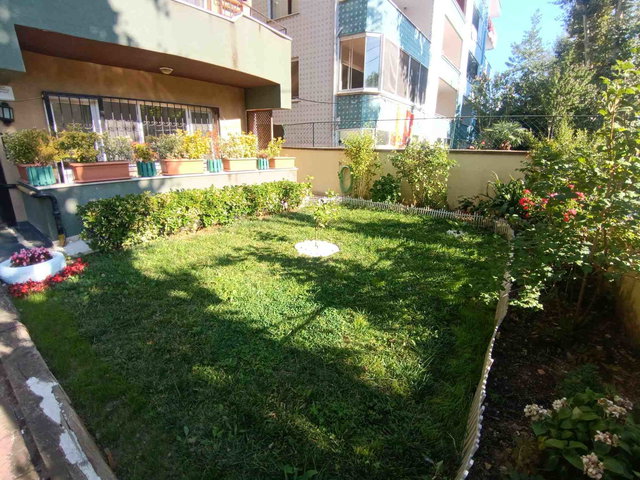 BAHÇEKÖY MERKEZ’DE BOŞ 3+1 ÇATI KATI | 140 M² BRÜT | BALKONLU | KOMBİLİ