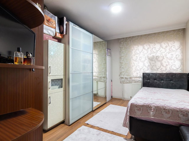 DEMETEVLER İVEDİK CADDESİ ÜZERİNDE 3+1 SATILIK DAİRE