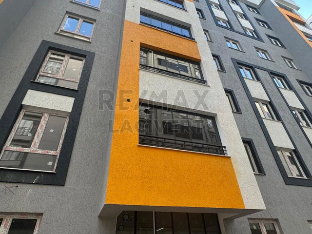 RE/MAX LACIVERT'TEN OSMANBEY KONUTLARI'NDA KIRALIK 2+0 DAIRE