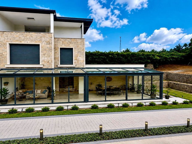 ÇEKMEKÖY REŞADIYE'DE DOĞA İÇINDE 3 KATLI/HAVUZ/OTOPARK/TERAS KİRALIK VILLA
