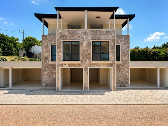 ÇEKMEKÖY REŞADIYE'DE DOĞA İÇINDE 3 KATLI/HAVUZ/OTOPARK/TERAS KİRALIK VILLA