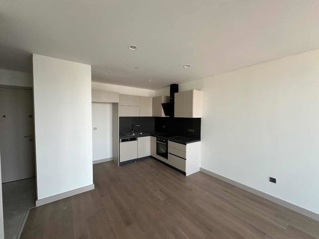 REMAX MASA ATAŞEHİR MODERN 1+1 KİRALIK BALKONLU 40.KAT DAİRE