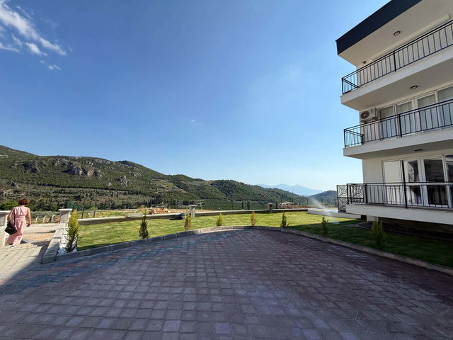 KUŞADASI İKİÇEŞMELİK EŞİN VADİ SİTESİ KİRALIK 1+1 DAİRE