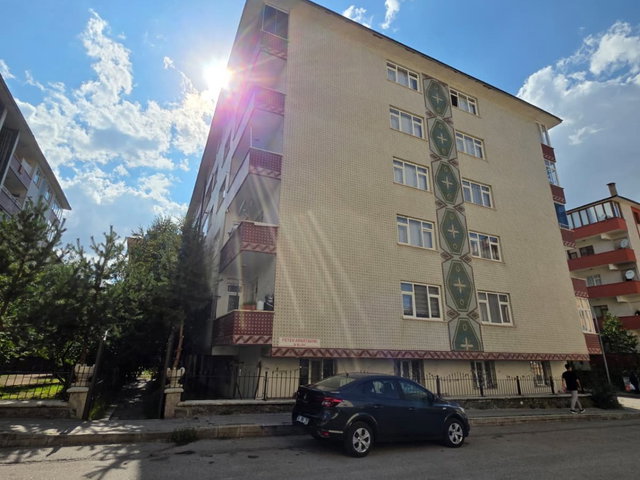REMAX İLKE'DEN ŞÜKRÜPAŞA'DA 3+1 SATILIK DAİRE