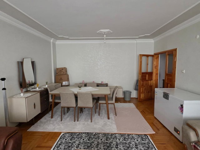 REMAX İLKE'DEN ŞÜKRÜPAŞA'DA 3+1 SATILIK DAİRE