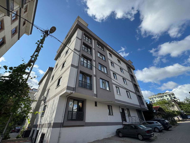 ÇEKMEKÖY ALEMDAĞ MAH. SATILIK BAHÇE KULLANIMLI DUBLEKS 3+1 DAİRE