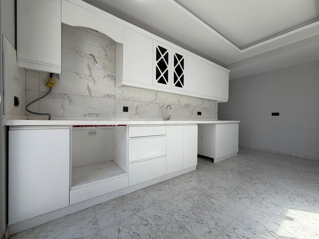 RE/MAX İNCİ'DEN 2.SAKARYA MAH. EBEVEYN BANYOLU SATILIK SIFIR 3+1 DAİRE