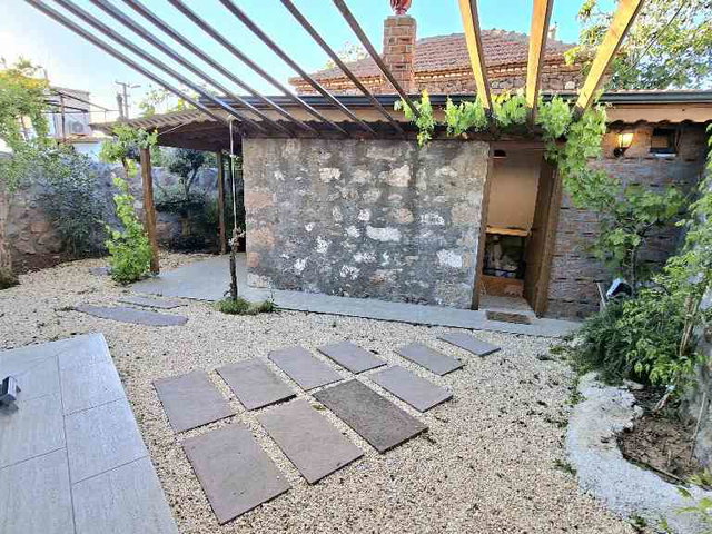 ASSOS SATILIK GÜLPINAR  MÜSTAKİL EV VE MİSAFİR EVİ