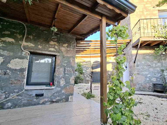 ASSOS SATILIK GÜLPINAR  MÜSTAKİL EV VE MİSAFİR EVİ