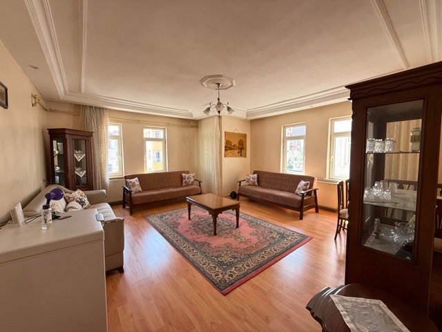BARBAROS MAH.ÖZKIZILIRMAK SİTELERİNDE SATILIK 2+1 DAİRE