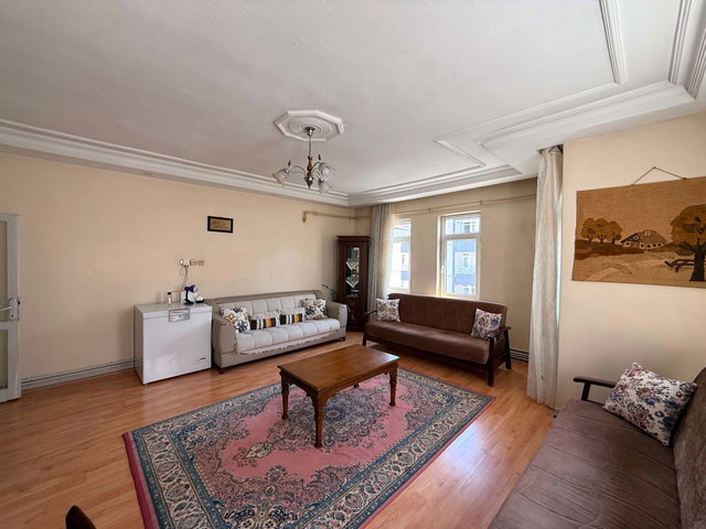 BARBAROS MAH.ÖZKIZILIRMAK SİTELERİNDE SATILIK 2+1 DAİRE