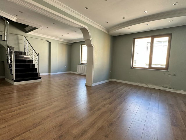 GAZİOSMANPAŞA DUBLEKS DAIRE 3+1 | 240 M² NET