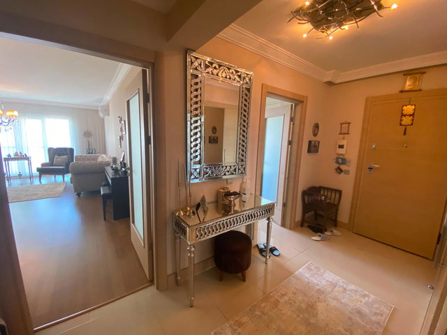 AVRUPA KONUTLARI TEM'DE HAVUZ/PEYZAJ/GÖLET MANZARALI 4+1 SATILIK DAİRE