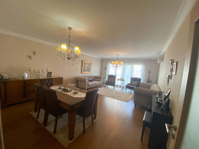 AVRUPA KONUTLARI TEM'DE HAVUZ/PEYZAJ/GÖLET MANZARALI 4+1 SATILIK DAİRE