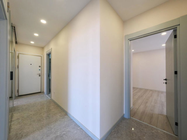 SAHİLE 2. PARSELDE NEFES MARİN SİTESİ BOŞ YENİ BİNA 3+1 SATILIK DAİRE