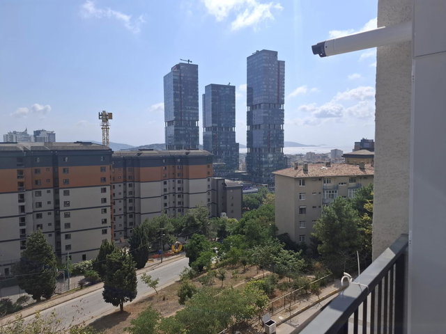 MALTEPE ESENKENT METROYA YAKIN PERA PARK SATILIK 3+1 DAİRE