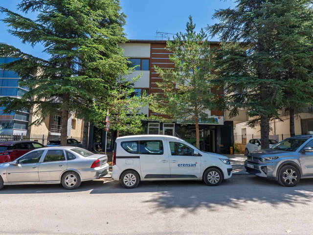 DİKMEN AŞAĞI ÖVEÇLERDE CADDE ÜZERİNDE 4+1 DUBLEKS