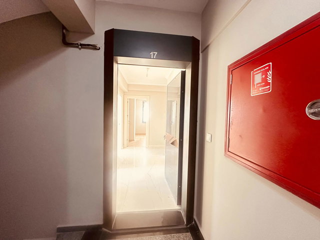 BLUE GARDEN 2 SİTESİNDE SIFIR GÖL VE DENİZ MANZARALI 3+1 KİRALIK DAİRE