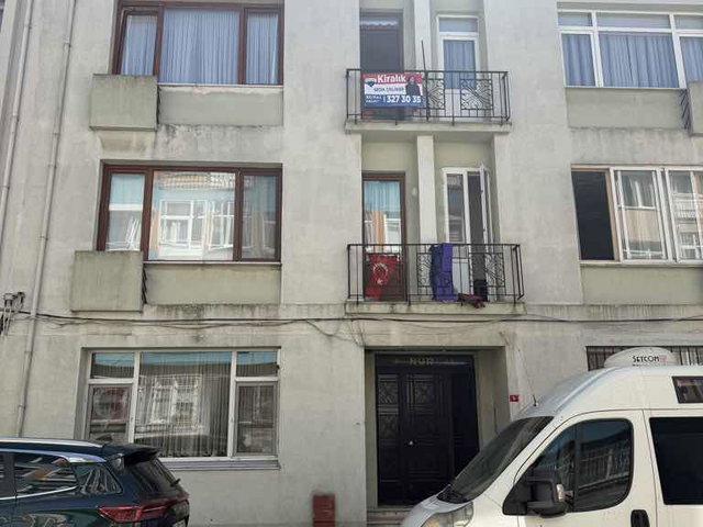 ÜSKÜDAR İCADİYE’DE KİRALIK 2+1 DAİRE