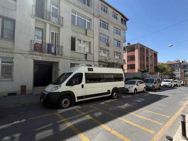 ÜSKÜDAR İCADİYE’DE KİRALIK 2+1 DAİRE