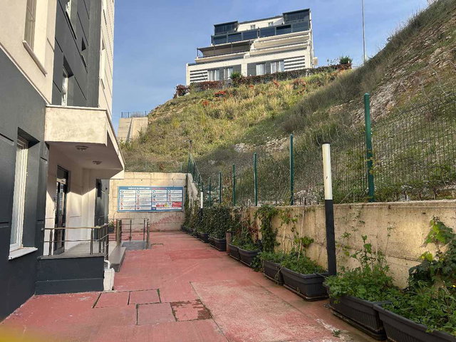 HAVUZLU SITE VADI IZMIT 2+1 EŞYALI KIRALIK DAIRE