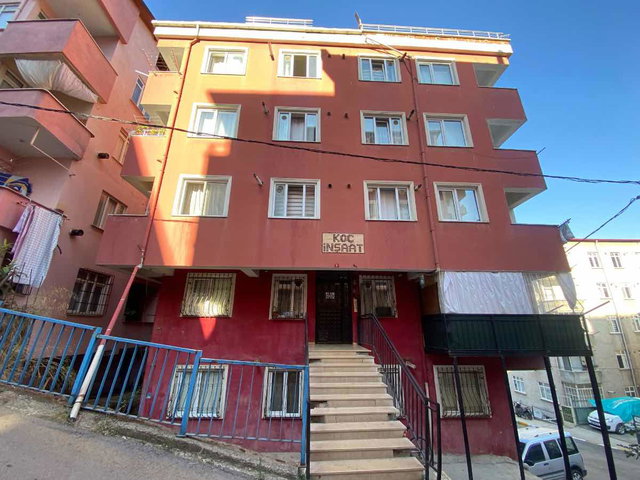 PENDIK AHMET YESEVI 2+1 BALKONLU SATILIK DAIRE