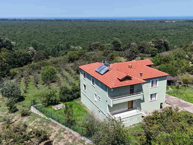 RE/MAX MAVİ'DEN 10 DÖNÜM ARSA VE 3 KATLI DENİZ MANZARALI EV
