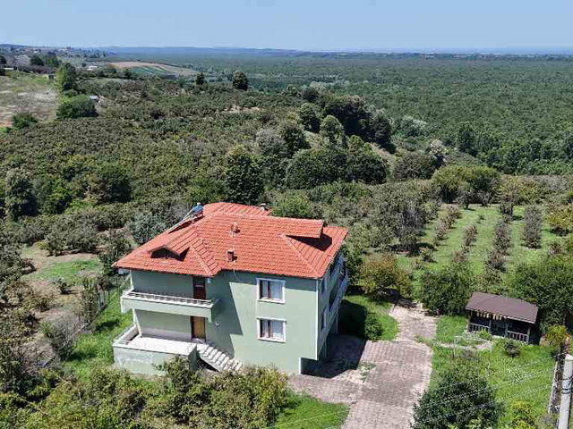 RE/MAX MAVİ'DEN 10 DÖNÜM ARSA VE 3 KATLI DENİZ MANZARALI EV