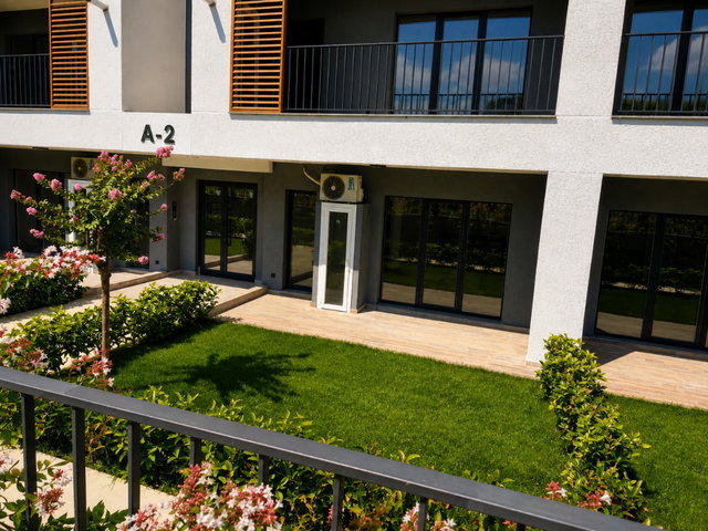BÜYÜKÇEKMECE LÜKS SITEDE KIRALIK 2+1 BAHÇE KULLANIMLI SIFIR DAIRE